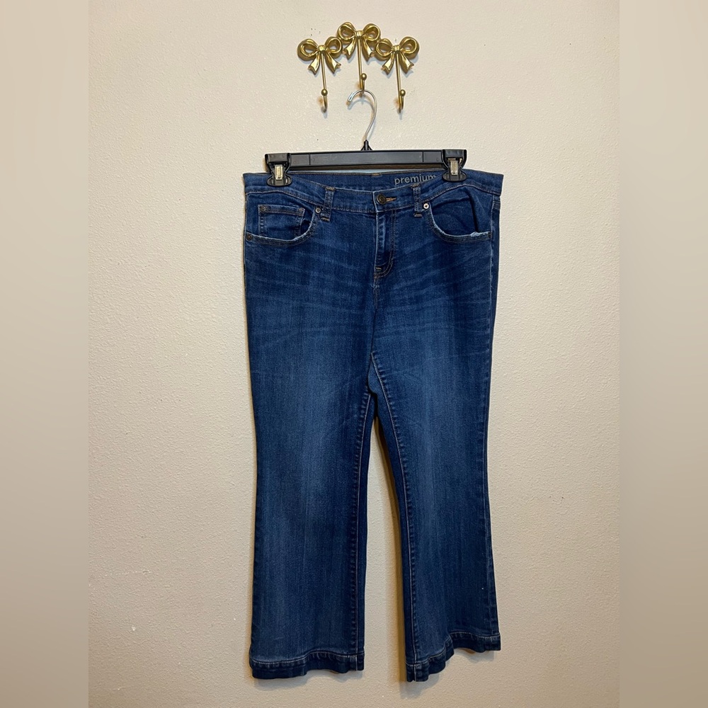 GAP Straight Leg Jeans in Dark Blue Wash